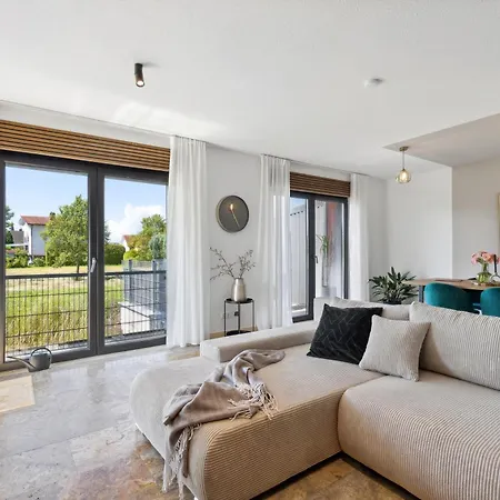 Ferienwohnung Max & Moritz Wohlfuehlhaus Mit Terrasse, Parkplatz Coburg Exterior foto